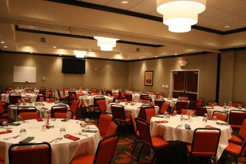Hotel Columbus-hilliard By Ihg New Rome