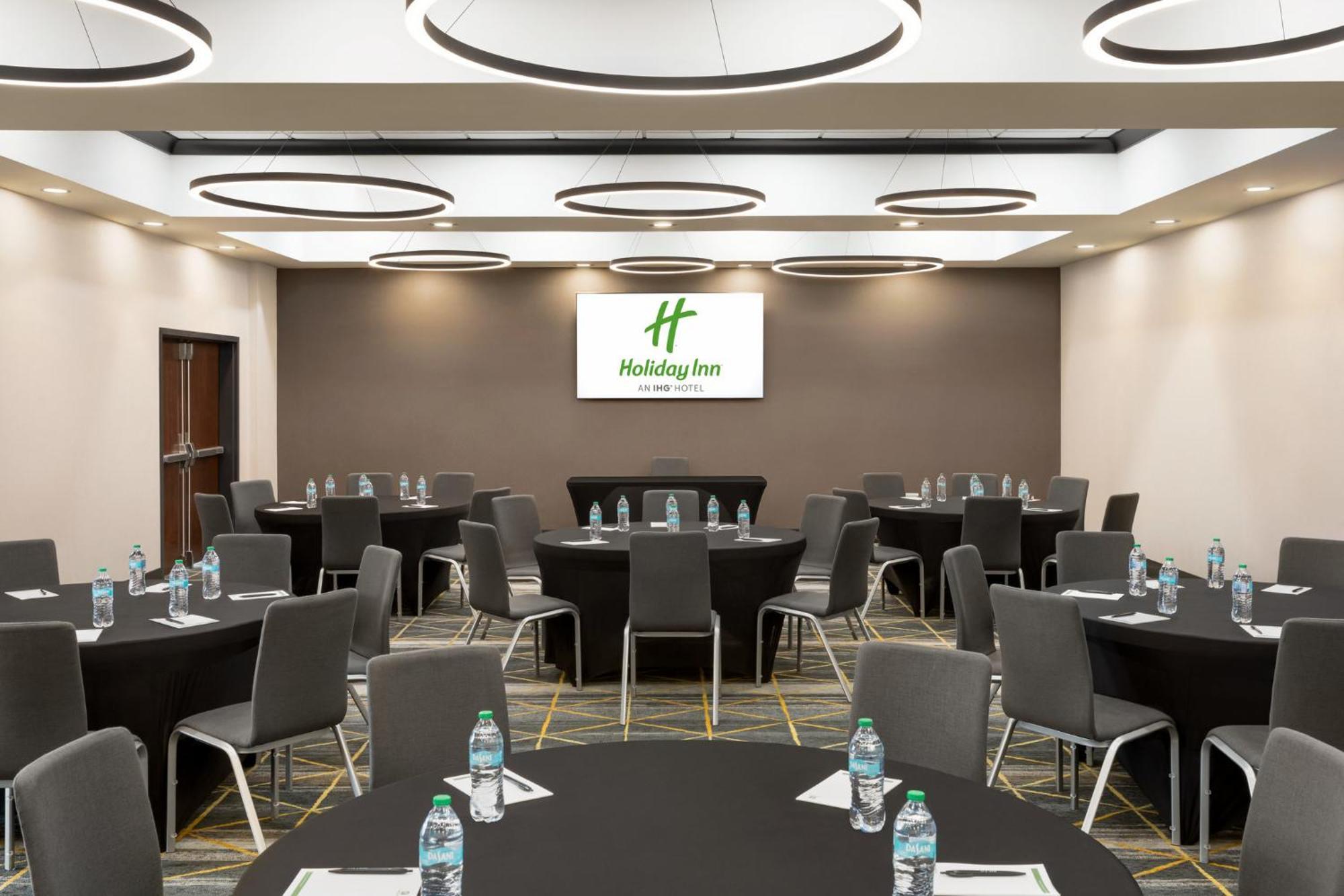Columbus-hilliard By Ihg Hotel